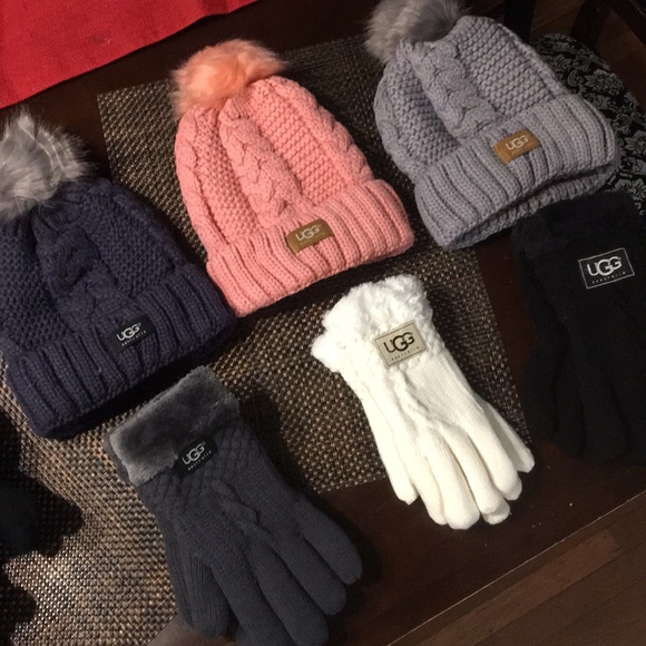 UGG Accessories - Ugg Hats n Gloves